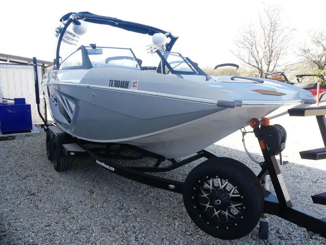 Slide: The Image of Tigé RZX 2016 - 7