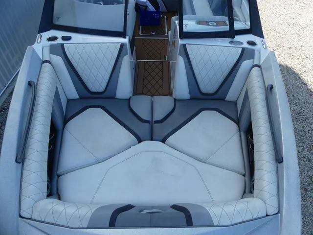 Slide: The Image of Tigé RZX 2016 - 9