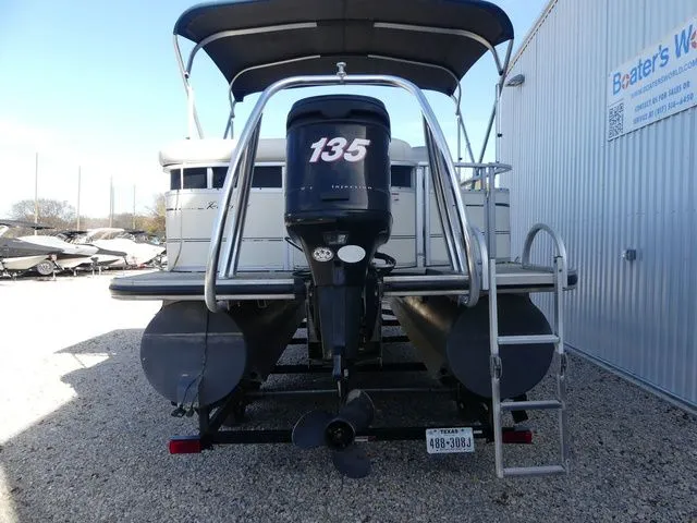 Slide: The Image of Tracker Sun Tracker Party Barge 22 2008 - 5