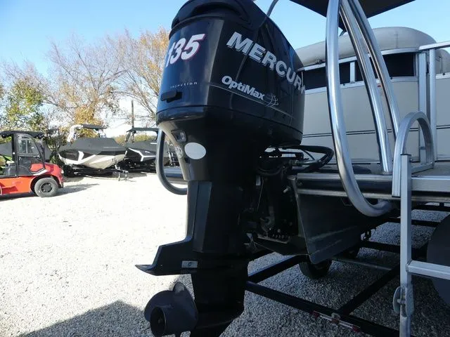 Slide: The Image of Tracker Sun Tracker Party Barge 22 2008 - 6