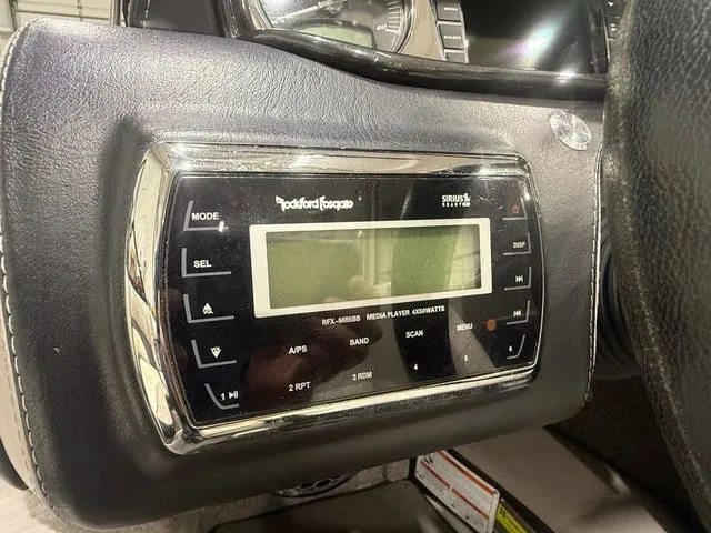 Slide: The Image of Malibu Wakesetter 23 LSV 2013 - 10