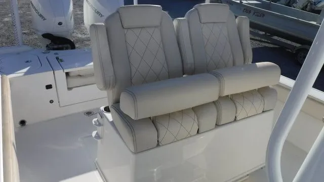 Slide: The Image of Blue Wave 2800 Makaira 2021 - 16