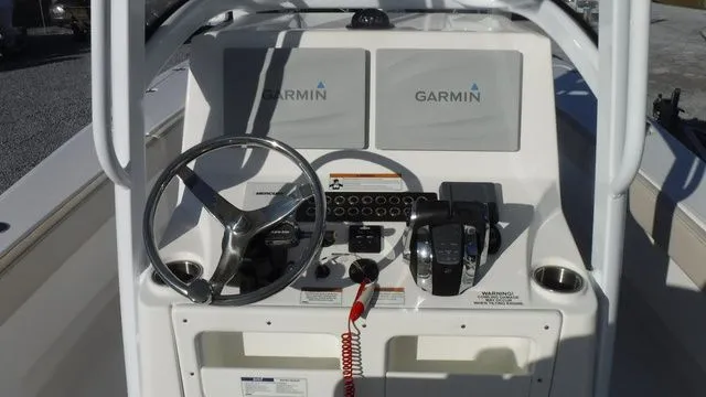 Slide: The Image of Blue Wave 2800 Makaira 2021 - 18