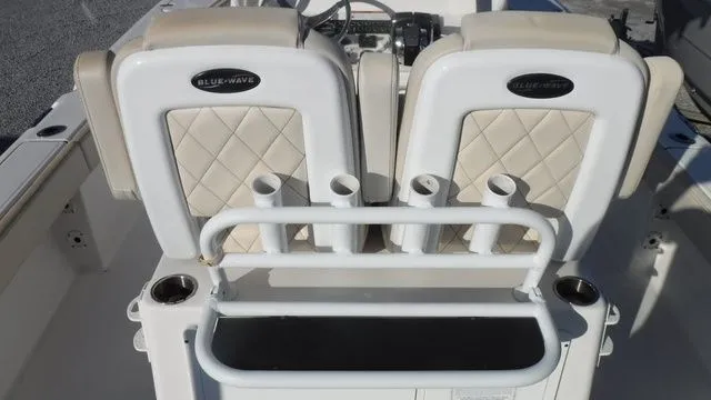 Slide: The Image of Blue Wave 2800 Makaira 2021 - 21