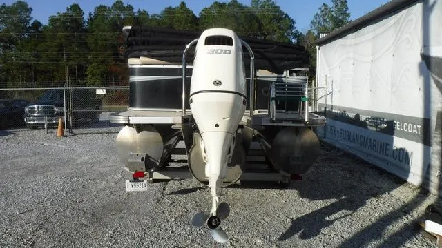 Slide: The Image of Tahoe LTZ Cruise 24' 2018 - 3