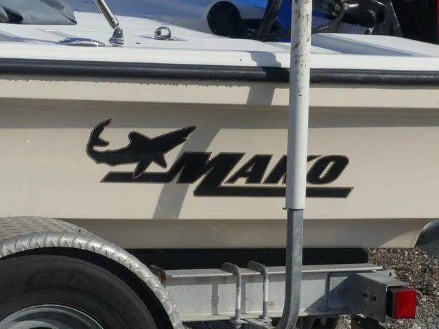 Slide: The Image of Mako 18 LTS 2017 - 8