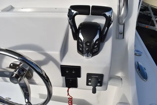 Slide: The Image of Steiger Craft 28 Fisherman 2026 - 26