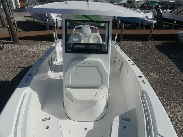 Slide: The Image of Sea Pro 245FLX Sandbar 2026 - 14