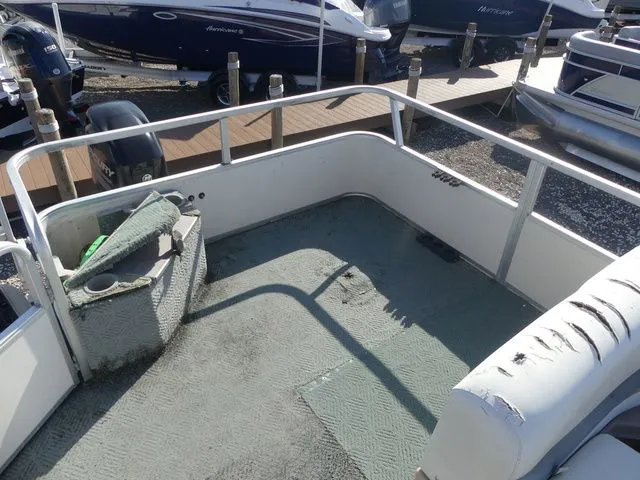 Slide: The Image of Sun Tracker Fishin Barge 20 2005 - 13