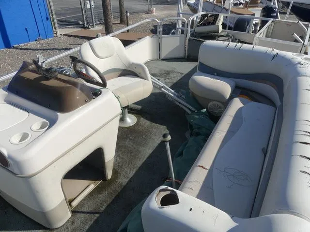 Slide: The Image of Sun Tracker Fishin Barge 20 2005 - 15