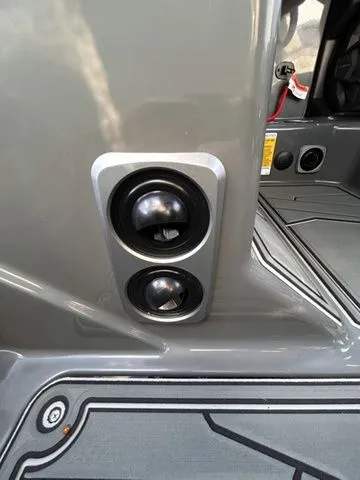 Slide: The Image of Tigé 22RZX 2026 - 18