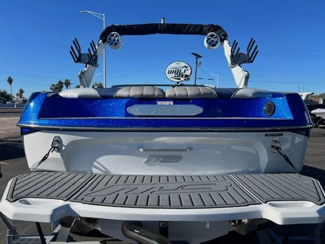 Slide: The Image of MB Sports B52 21 2018 - 7