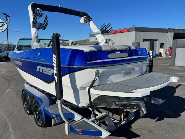 Slide: The Image of MB Sports B52 21 2018 - 8