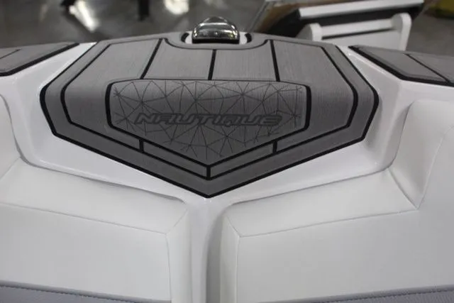 Slide: The Image of Nautique Super Air Nautique GS22 2026 - 13