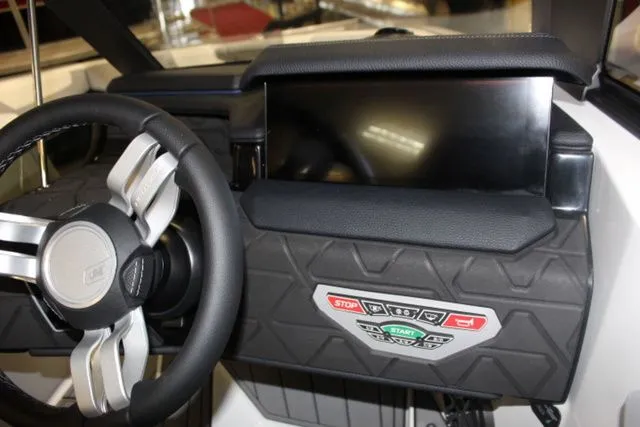 Slide: The Image of Nautique Super Air Nautique GS22 2026 - 25