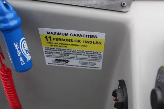 Slide: The Image of Harris Cruiser 230 CS 2022 - 15