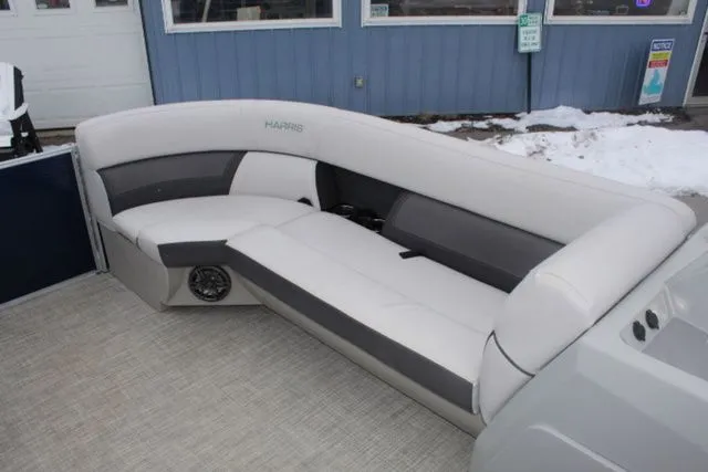 Slide: The Image of Harris Cruiser 230 CS 2022 - 9