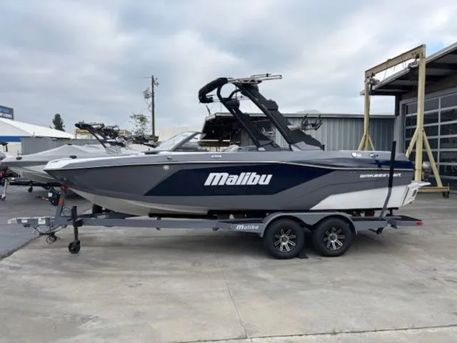 The Image of Malibu Wakesetter 21 LX 2026 - 1