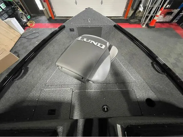 Slide: The Image of Lund Rebel XL 1650 Sport SE 2026 - 22