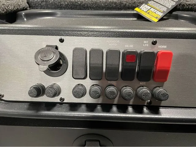 Slide: The Image of Lund Angler 1650 Tiller 2026 - 15