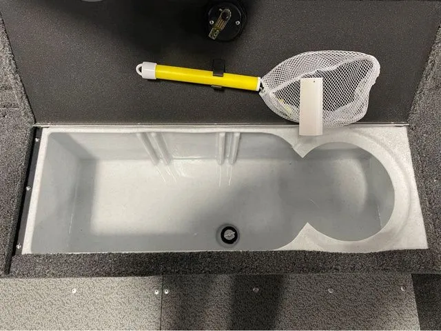 Slide: The Image of Lund Angler 1650 Tiller 2026 - 25