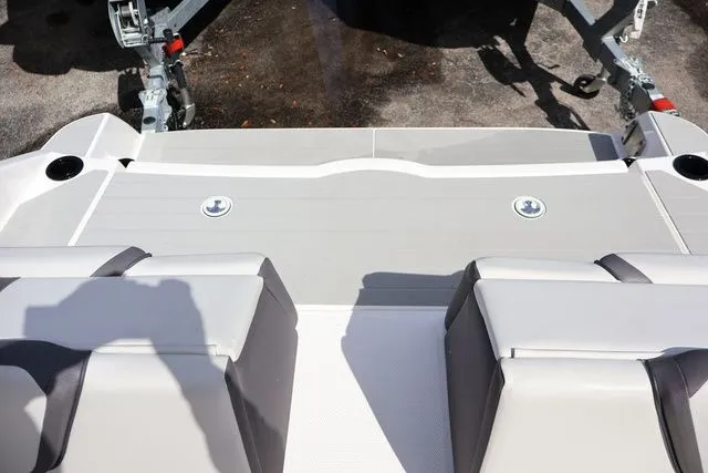 Slide: The Image of Yamaha AR220 2026 - 18