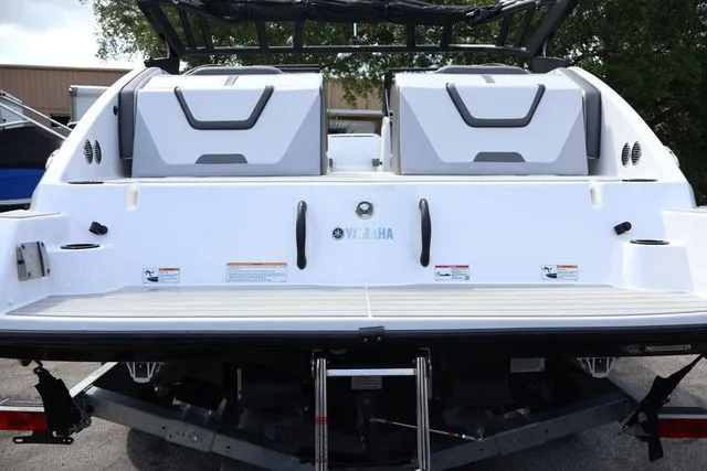 Slide: The Image of Yamaha AR220 2026 - 7