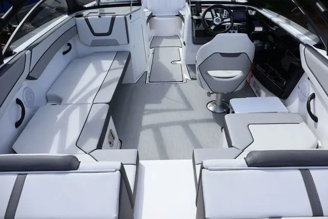 Slide: The Image of Yamaha AR220 2026 - 8