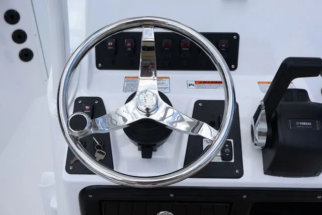 Slide: The Image of Yamaha 222 FSH SPORT-YACHT BLUE-ALUMINUM 2026 - 11