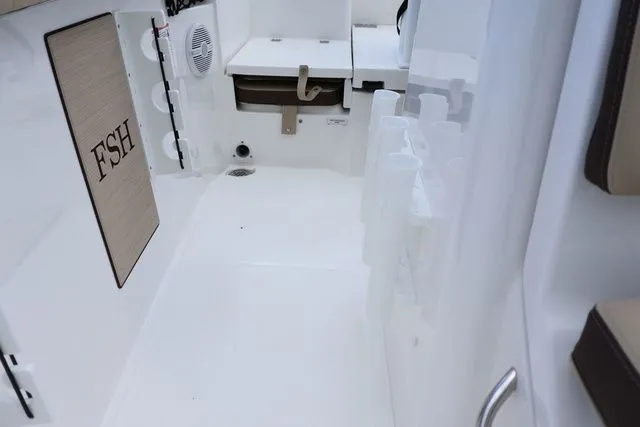 Slide: The Image of Yamaha 222 FSH SPORT-YACHT BLUE-ALUMINUM 2026 - 20