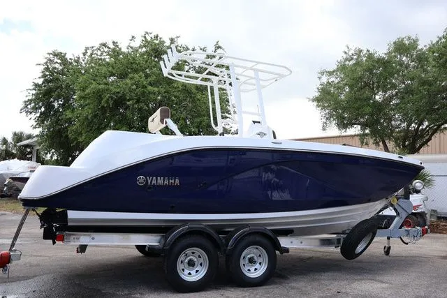 Slide: The Image of Yamaha 222 FSH SPORT-YACHT BLUE-ALUMINUM 2026 - 4