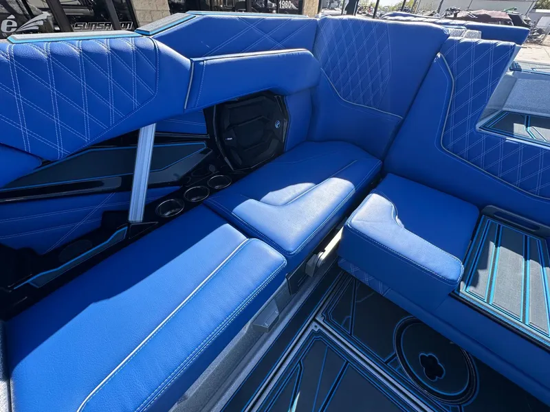 Slide: The Image of Tigé 24RZX 2026 - 11