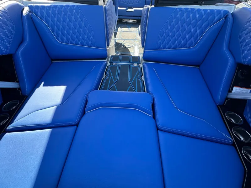 Slide: The Image of Tigé 24RZX 2026 - 22