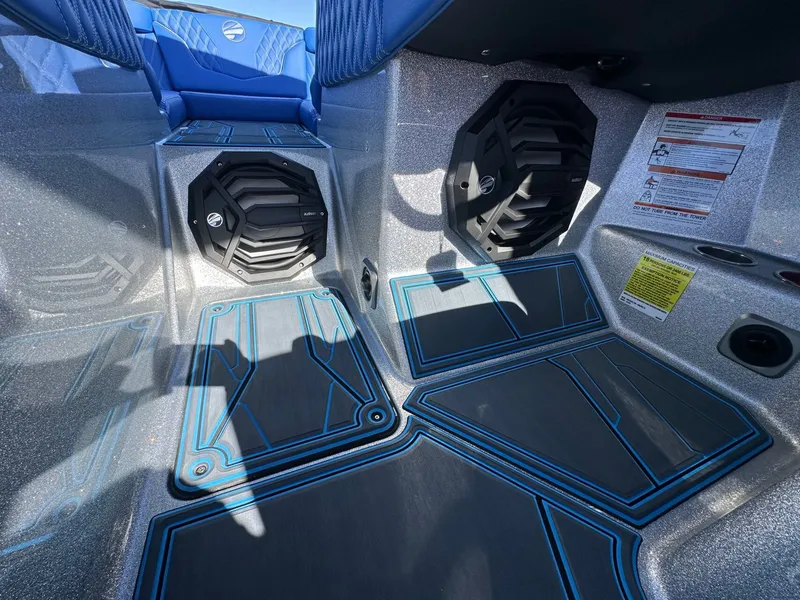 Slide: The Image of Tigé 24RZX 2026 - 30