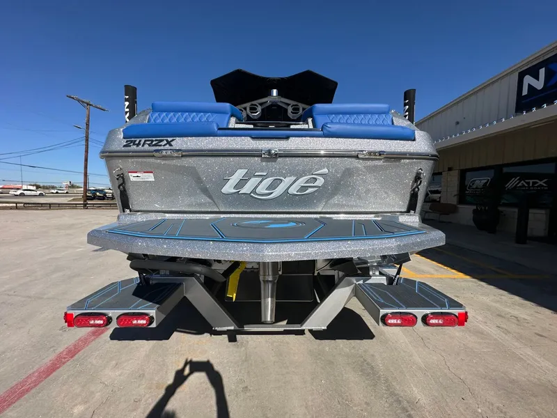 Slide: The Image of Tigé 24RZX 2026 - 4