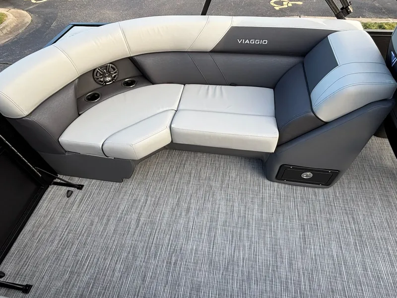 Slide: The Image of Viaggio V22U 2026 - 11