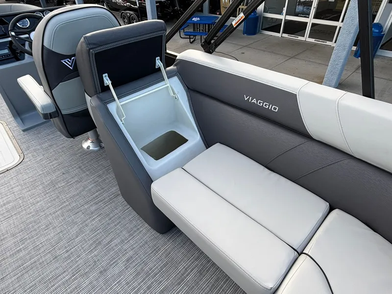 Slide: The Image of Viaggio V22U 2026 - 40