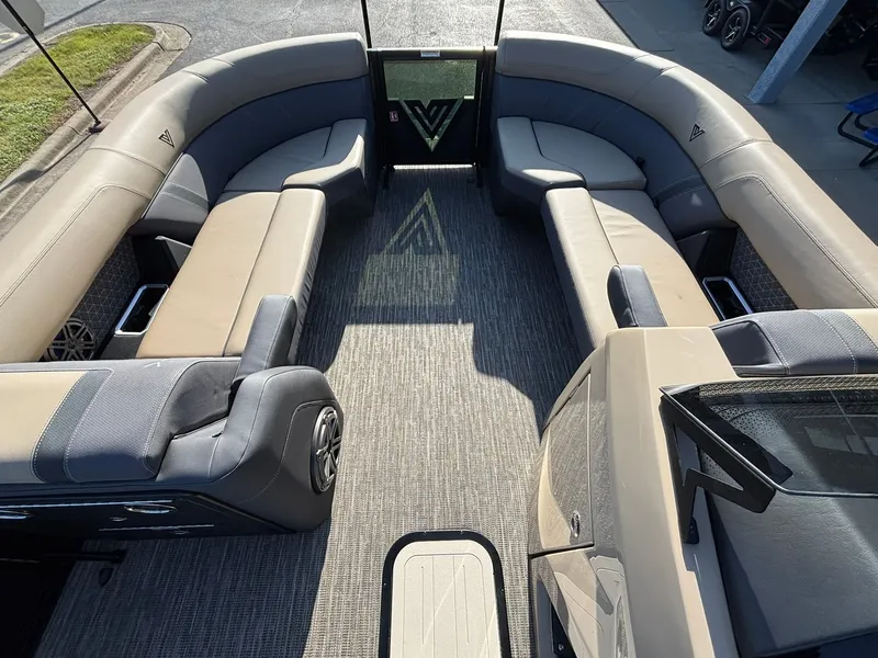 Slide: The Image of Viaggio Z22U 2026 - 17