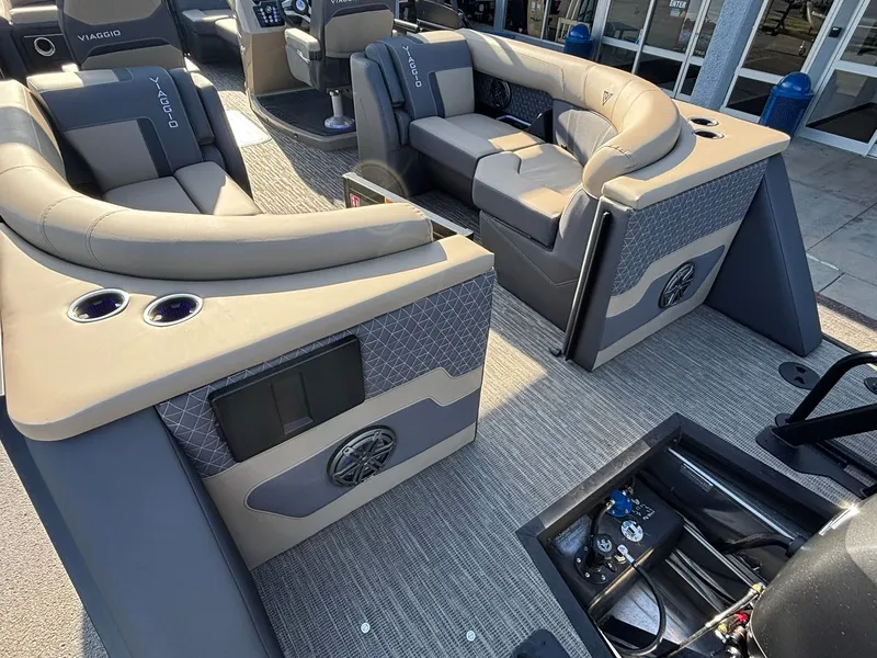 Slide: The Image of Viaggio Z22U 2026 - 40