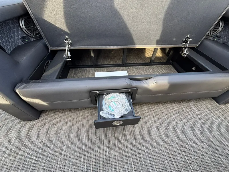 Slide: The Image of Viaggio Z22S 2026 - 40