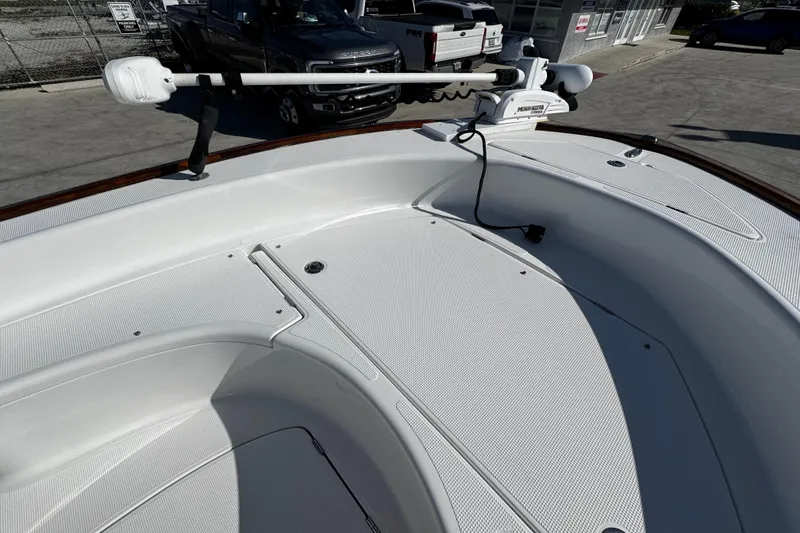 Slide: The Image of 2018 Chaos 21 Tarpon Bay boat deck with trolling motor, viewed from above. - 9