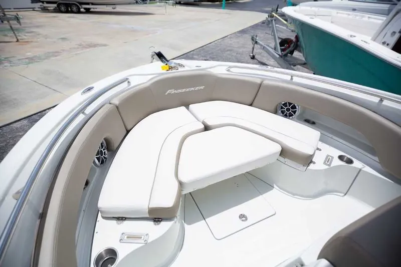 Slide: The Image of Finseeker 230 FinSeeker 2023 - 6