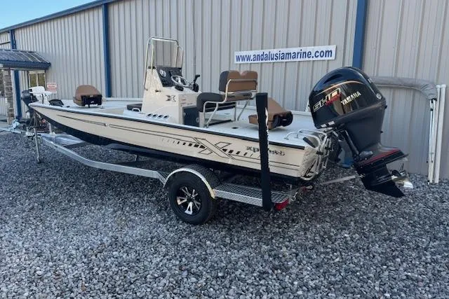 The Image of 2026 Xpress H20B Bay boat on trailer, displayed at Andalusia Marine. - 1
