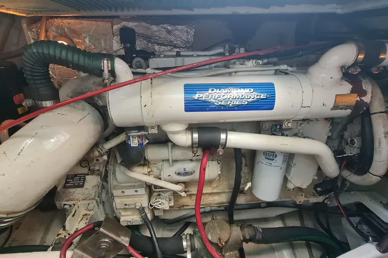 Slide: The Image of Engine compartment of a 1998 Formula 41 Performance Cruiser, featuring a Diamond Performance Series engine. - 38