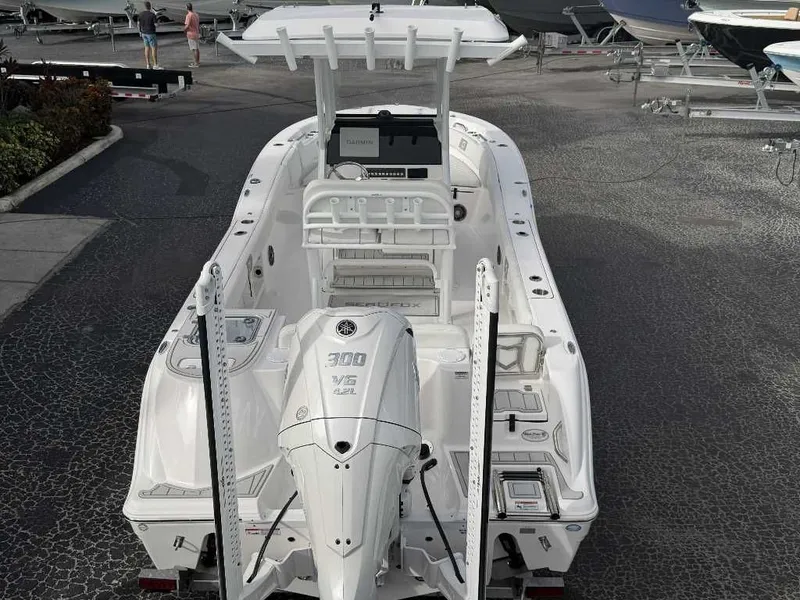 Slide: The Image of Sea Fox 248 Commander 2025 - 11