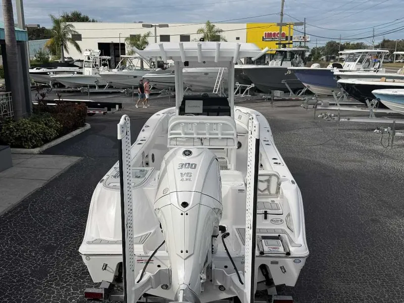 Slide: The Image of Sea Fox 248 Commander 2025 - 12