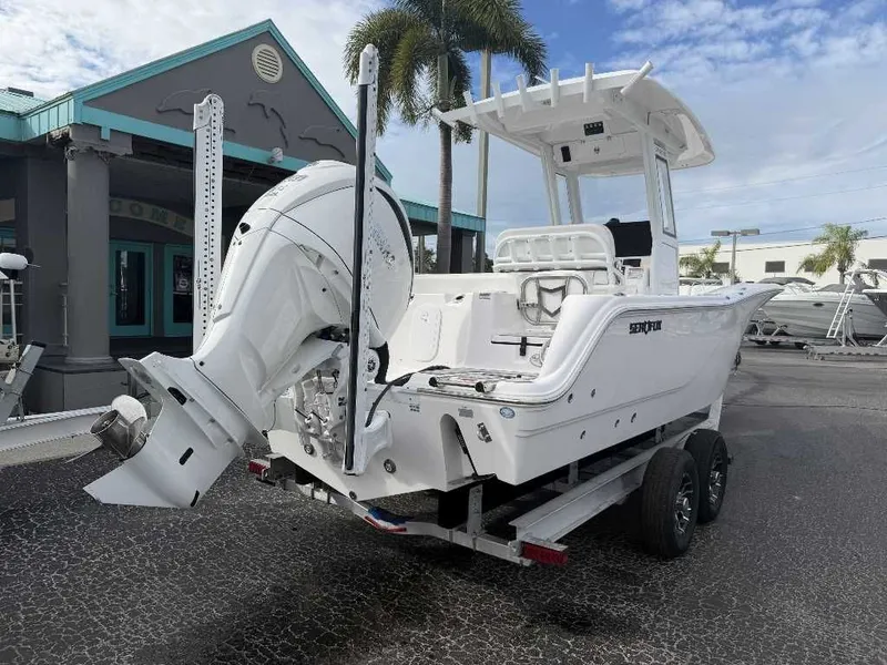 Slide: The Image of Sea Fox 248 Commander 2025 - 3