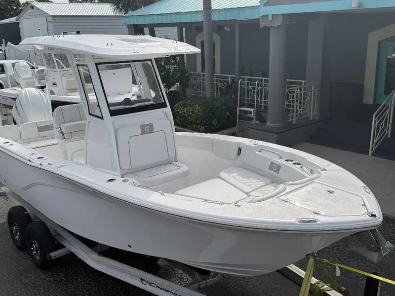 Slide: The Image of Sea Fox 248 Commander 2025 - 6