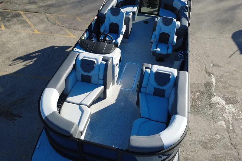 Slide: The Image of 2026 Alera M23Q boat interior with luxurious seating and modern design. - 9