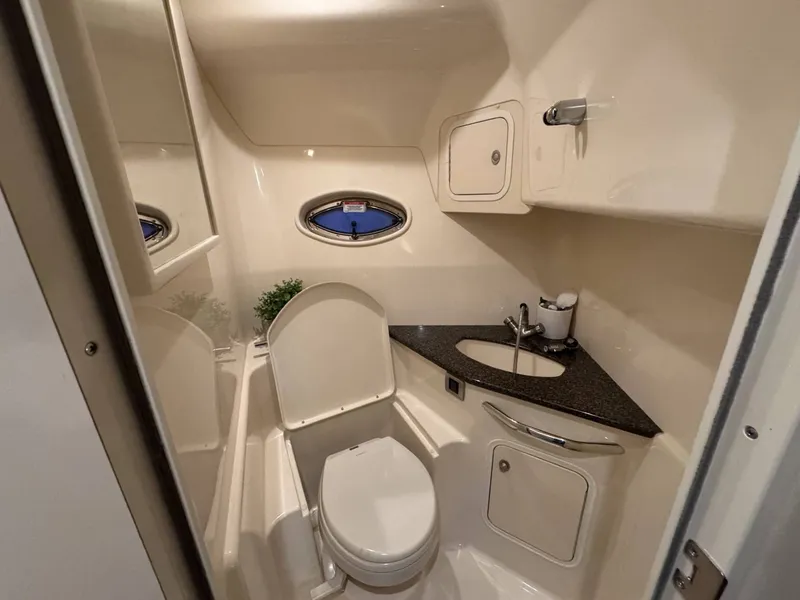 Slide: The Image of Sea Ray 440 Sundancer 2007 - 22